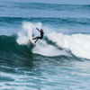 Surfing in Molho Leste